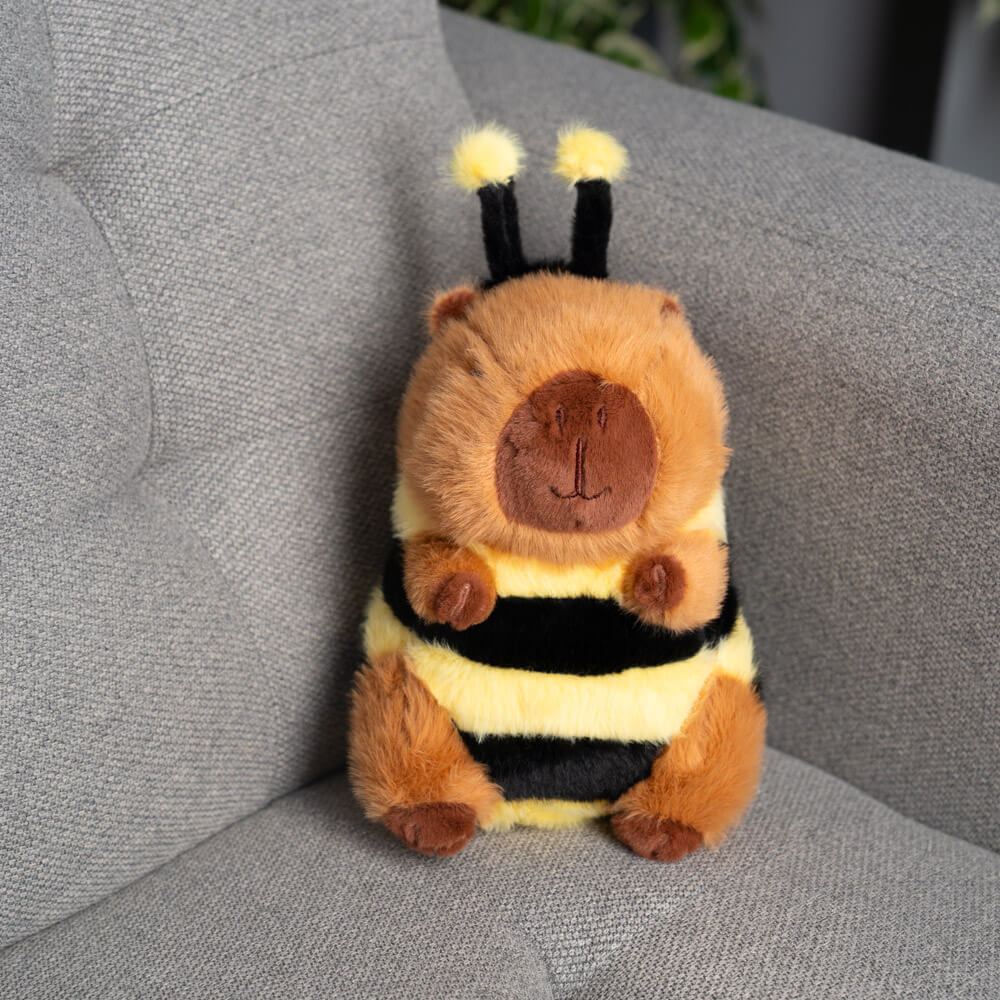 Buzzby the Capybee 🐝🧸
